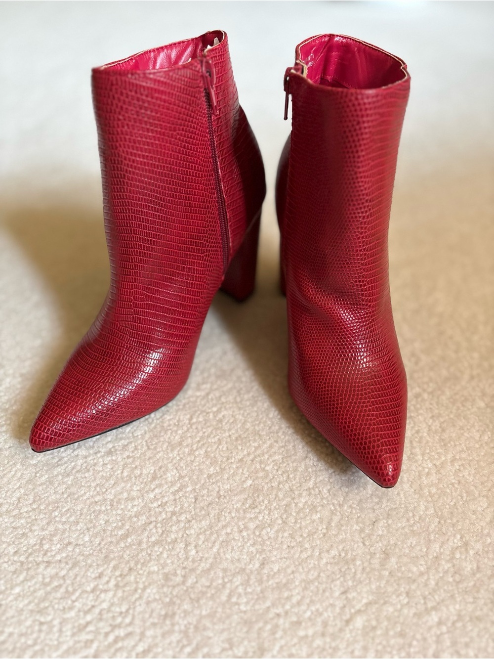 NWT BAMBOO Red Snakeskin Block
Heel Point Toe Ankle Boots SIZE 7.5